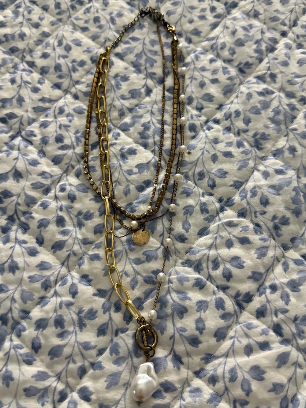 Layered Gold Pearl Pendant Necklace